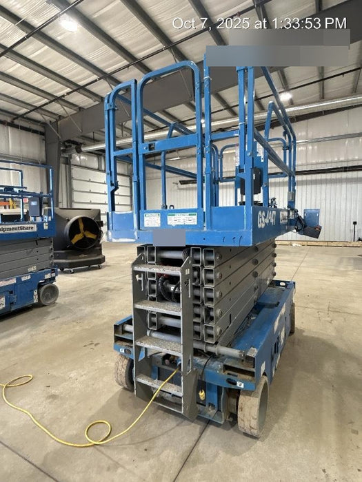 2019 Genie GS-4047 Folding rails with half height swing gate, 800W Inverter