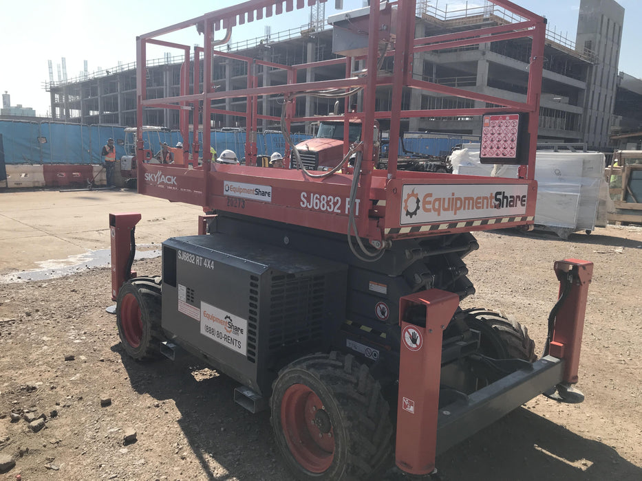 2018 SKYJACK SJ6832 RT