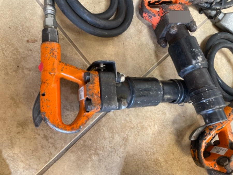 2022 MICHIGAN PNEUMATIC ES-CH3R-TRACKER