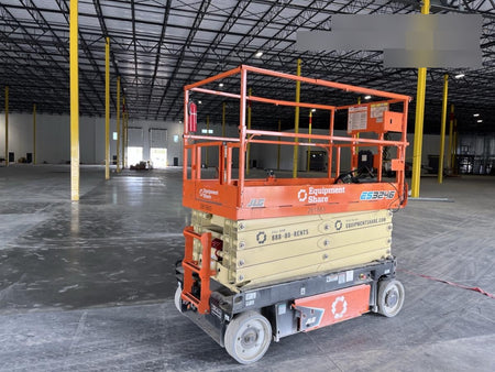 2022 JLG ES3246