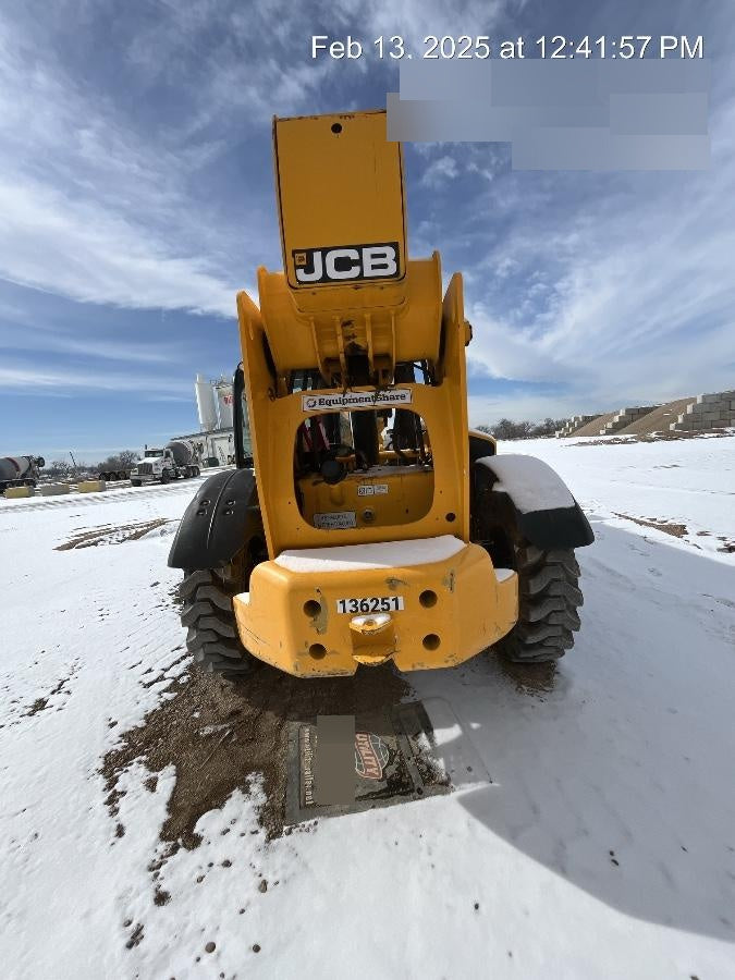 2021 JCB 510-56