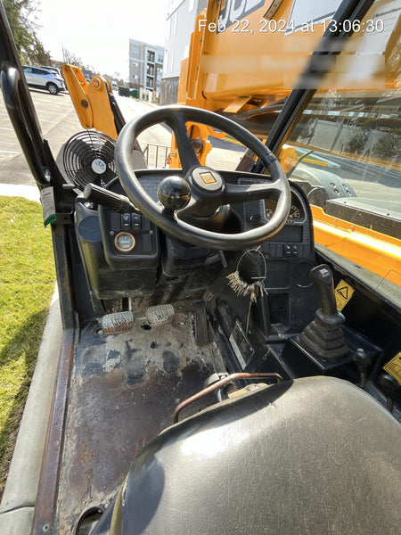 2020 JCB 512-56 Canopy, 74Hp, Solid Tires, Work Lights, Beacon, Aux Hydraulics, Back up Alarm, Lifting Eye, ES Decals