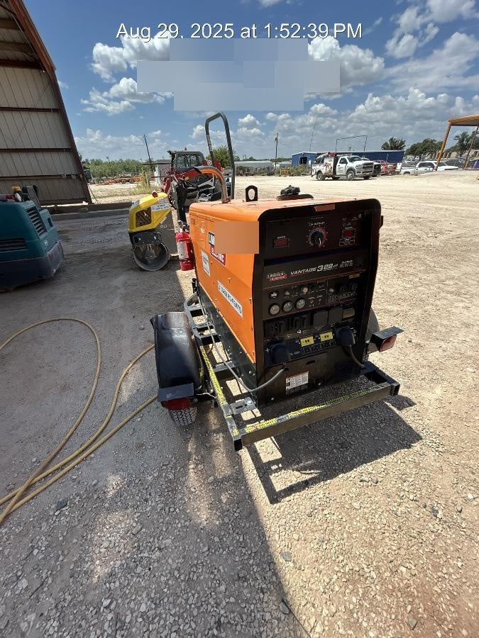 2021 Lincoln Electric Vantage 322 Vantage 322 Ready Pak 3 w/ Decals, ORANGE (includes trailer, cable rack, fender light kit) NO Telematics