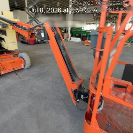 2019 JLG E300AJP