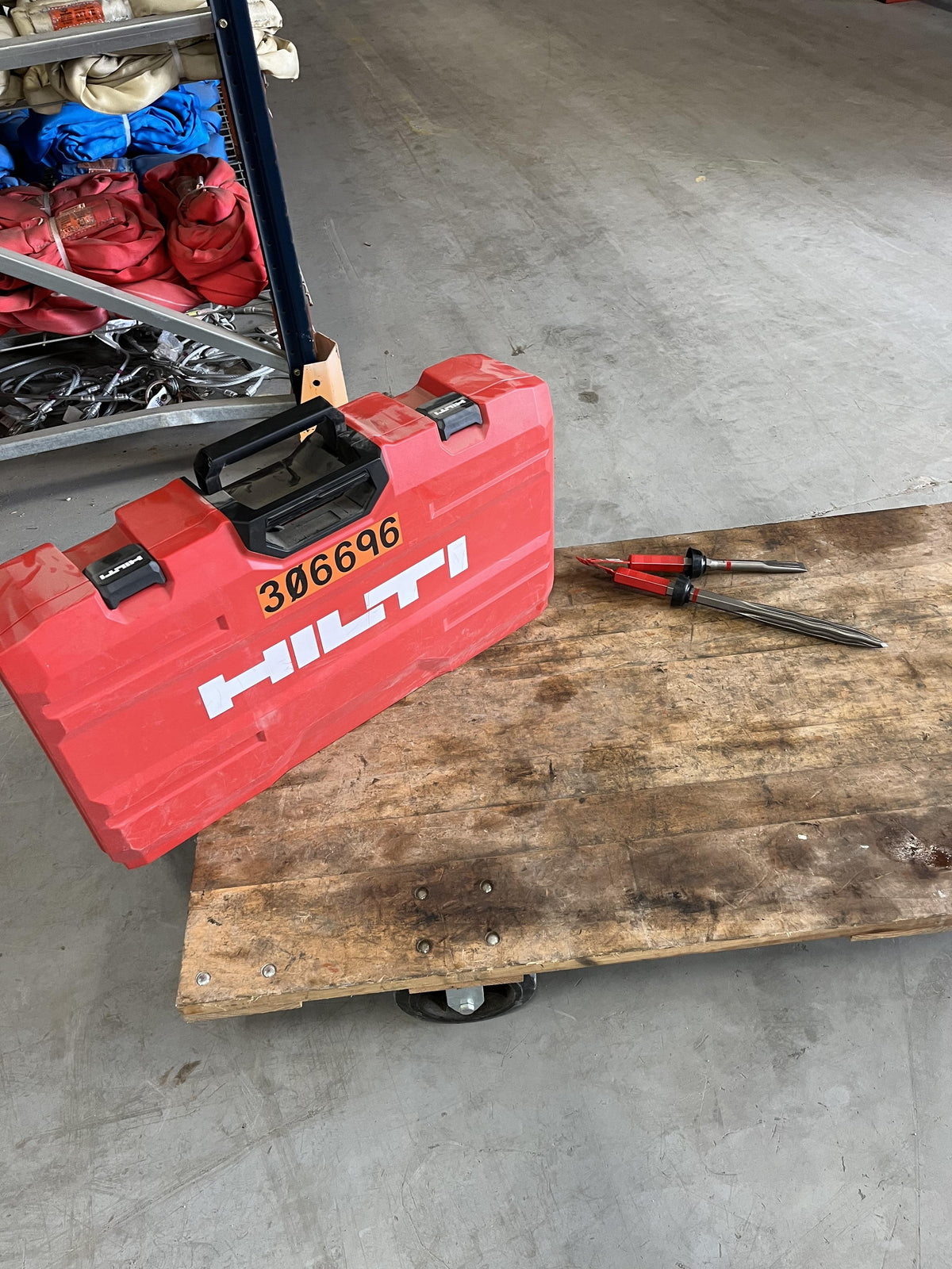 2023 HILTI TE 1000-AVR