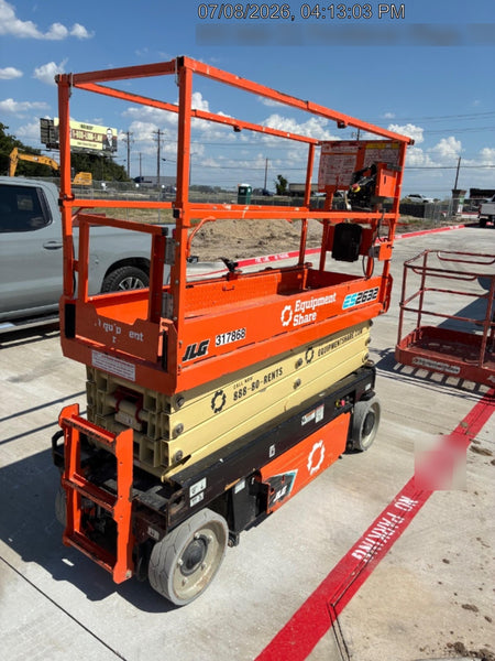 2023 JLG ES2632