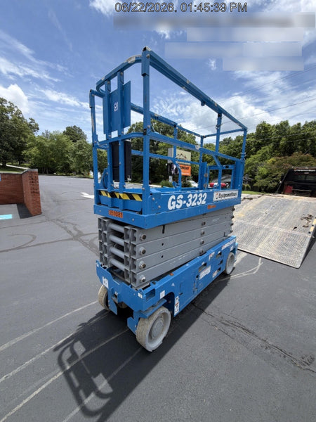 2023 GENIE GS-3232