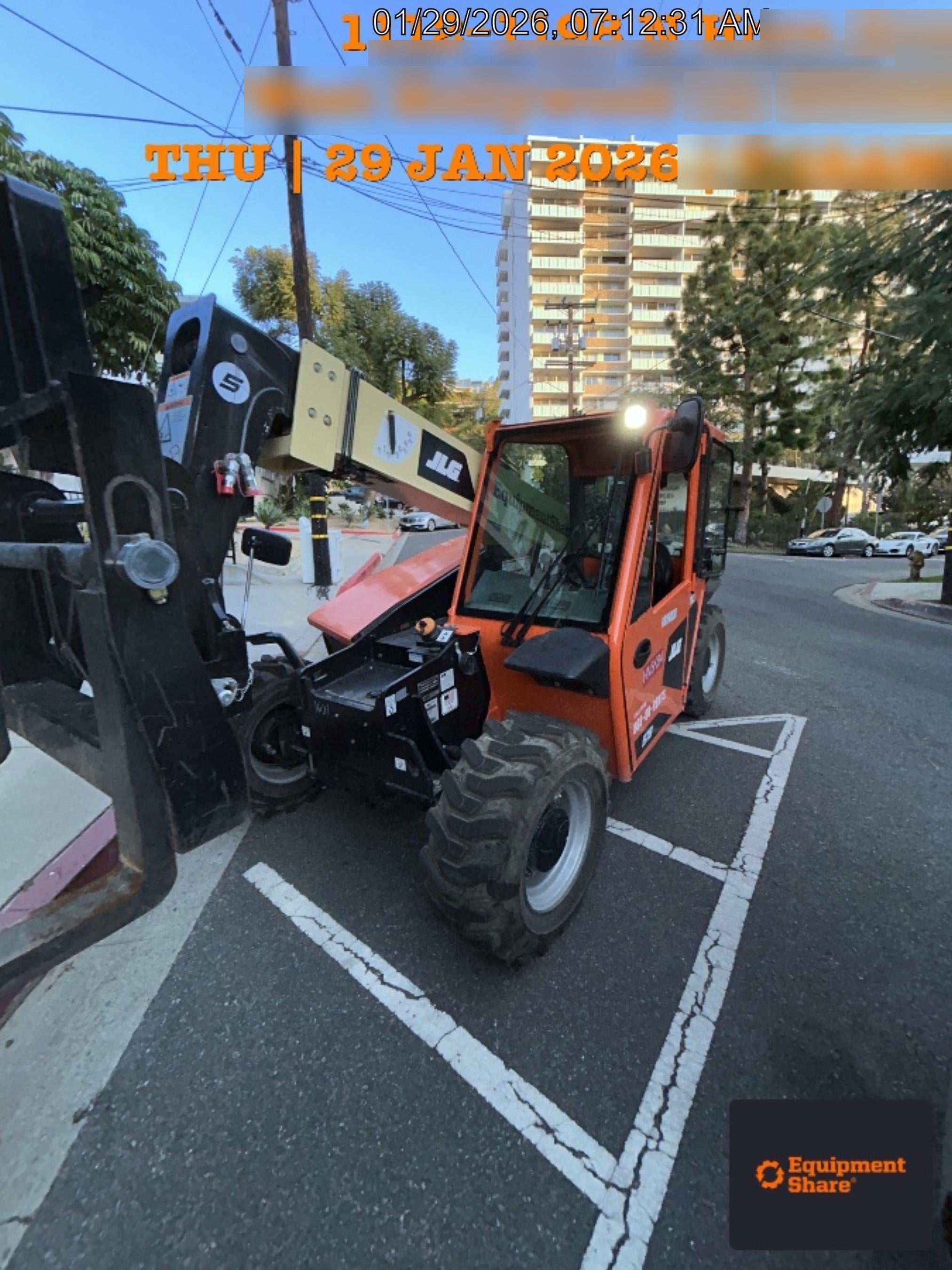 2025 JLG 519