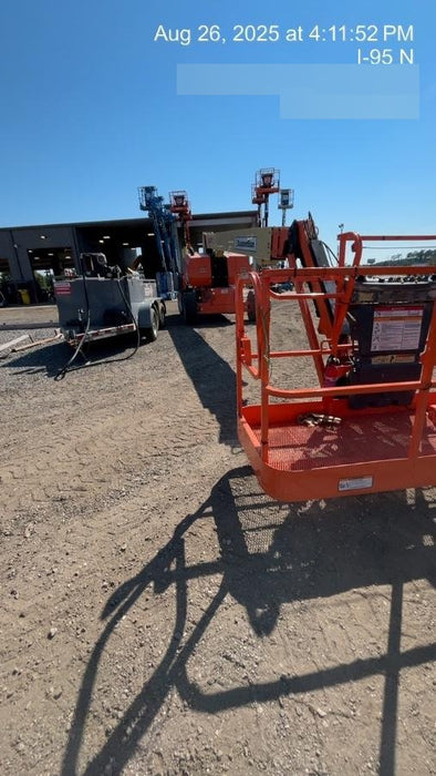 2020 JLG 860SJ Deutz Diesel Engine, FF Tires, Rotating Beacon, Panel Cradle Package