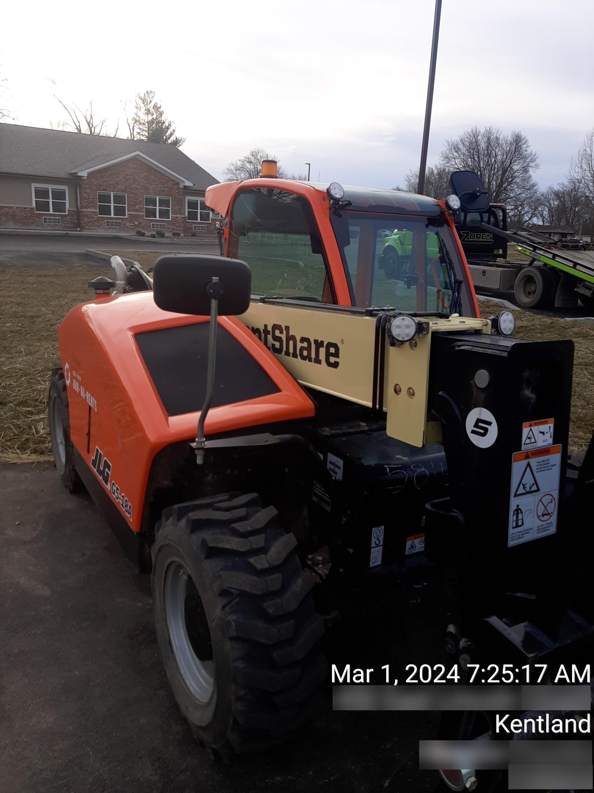 2023 JLG G5-18A