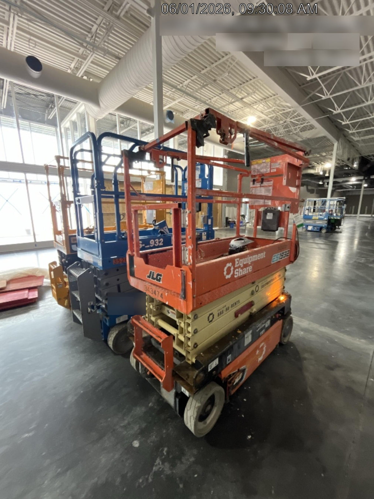 2023 JLG ES1932