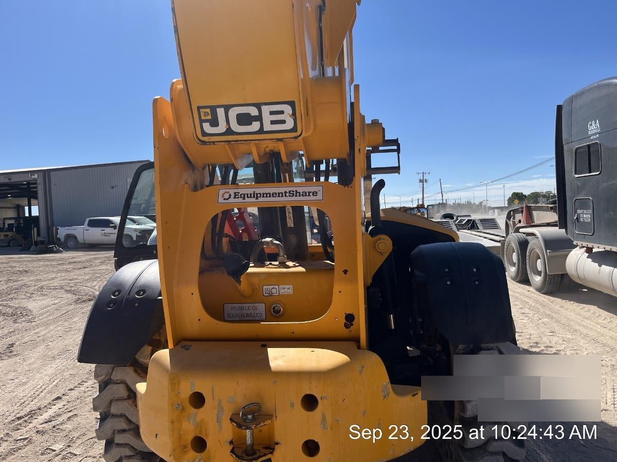 2022 JCB 510-56