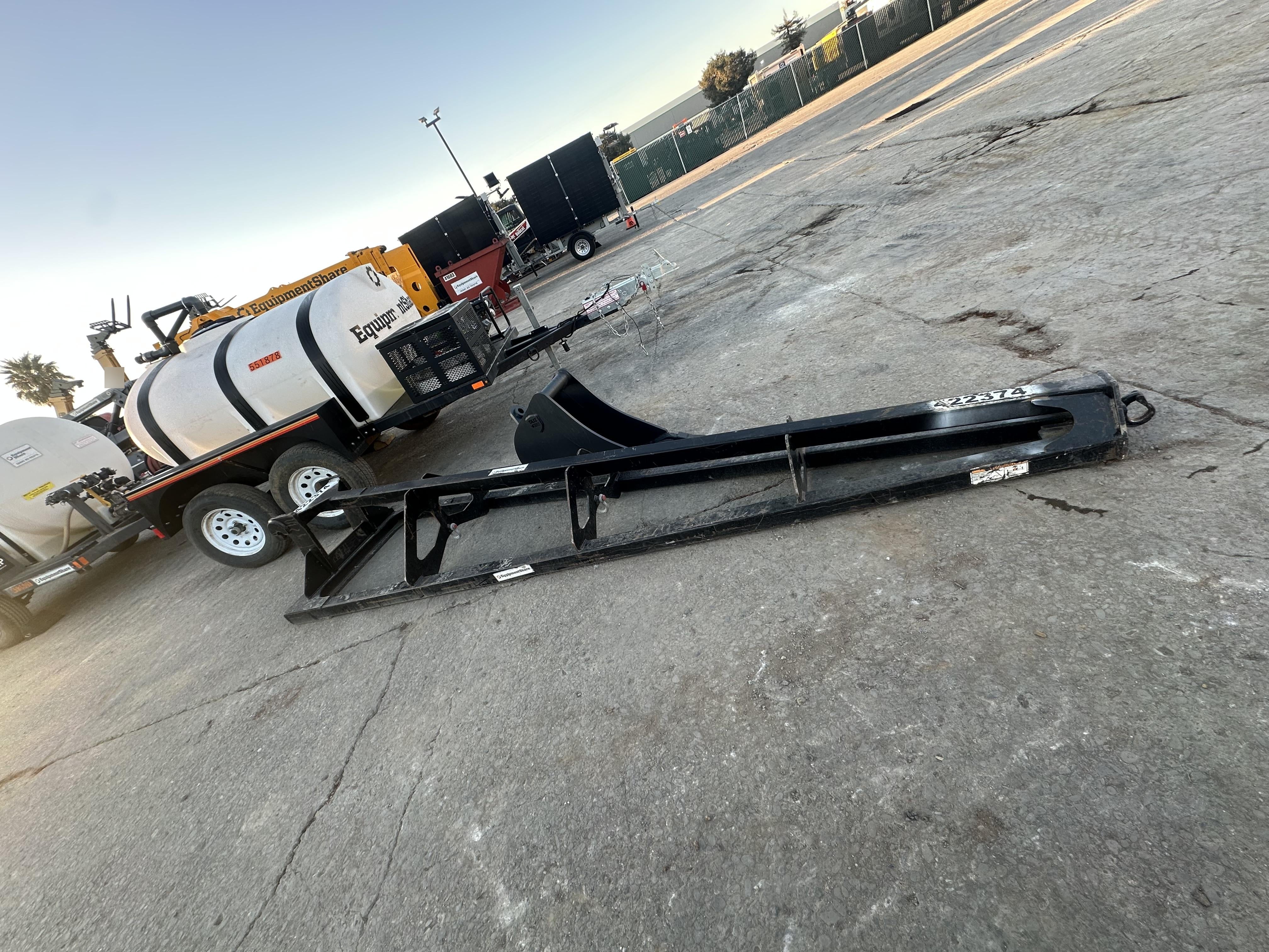 2024 JLG 100275853