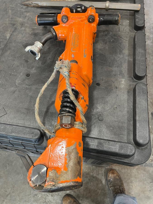 2023 MICHIGAN PNEUMATIC ES-TPB90-118-TRACKER