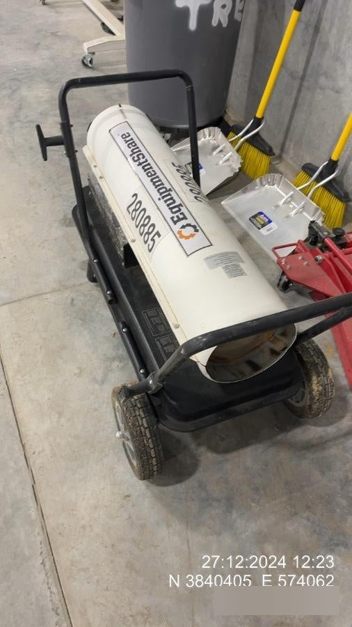 2022 LB WHITE Tradesman K175