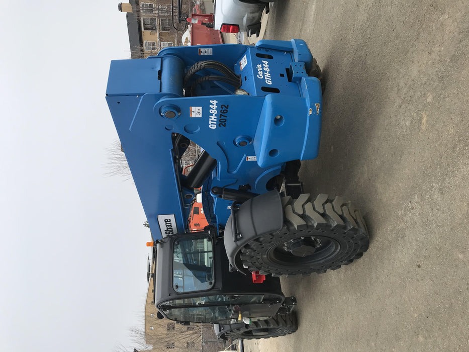 2018 Genie GTH-844 Genie GTH-844 w/Enclosed Cab w/HVAC, Work Lights, Solid Tires, Beacon, 60" Carriage and Forks
