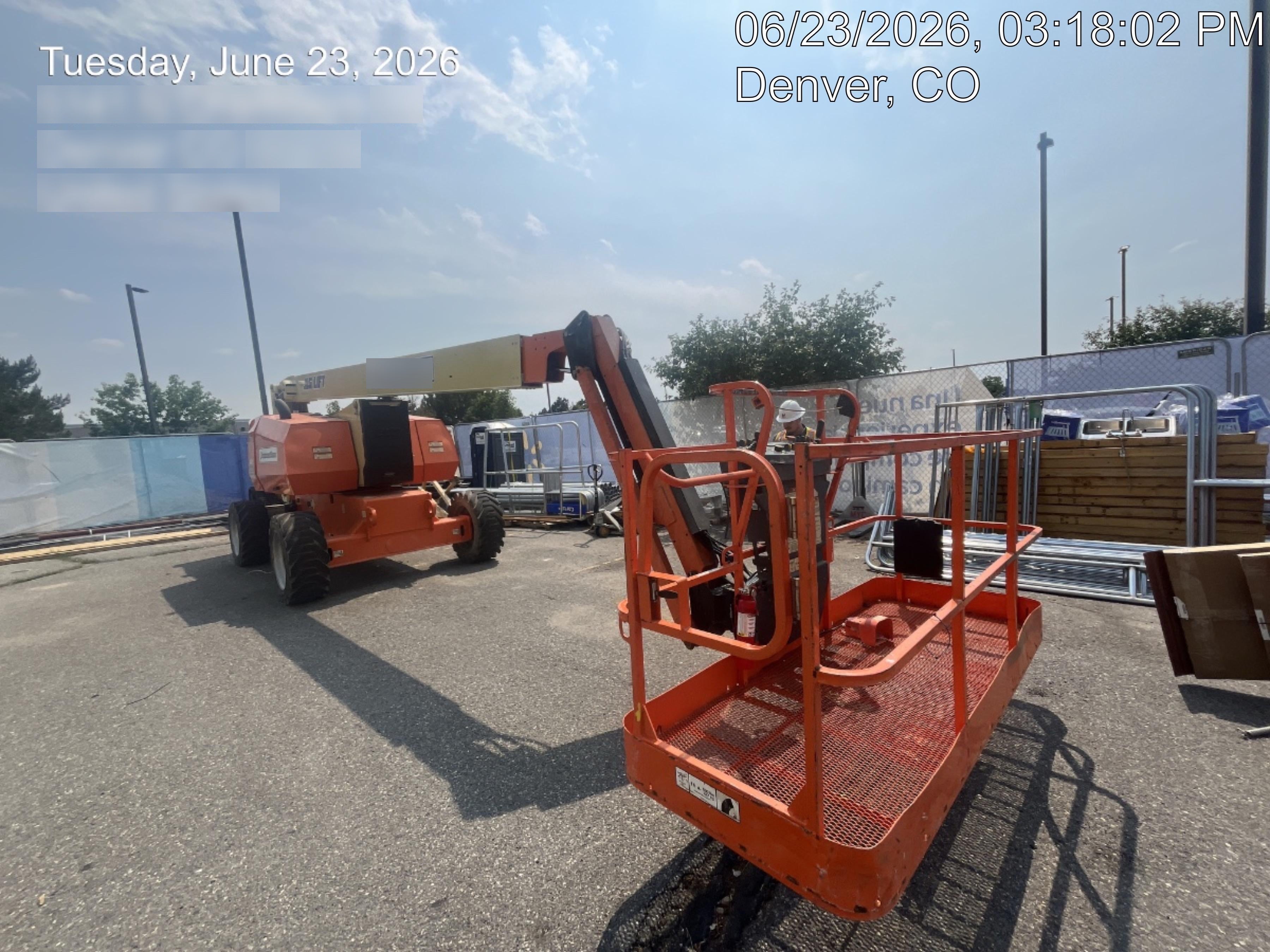 2020 JLG 800AJ