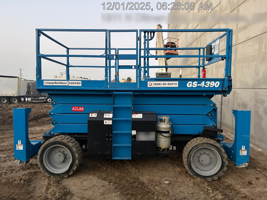 2020 GENIE GS-4390 RT