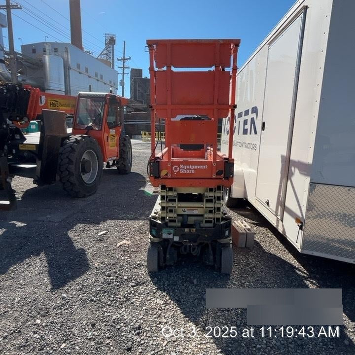 2022 JLG ES1932