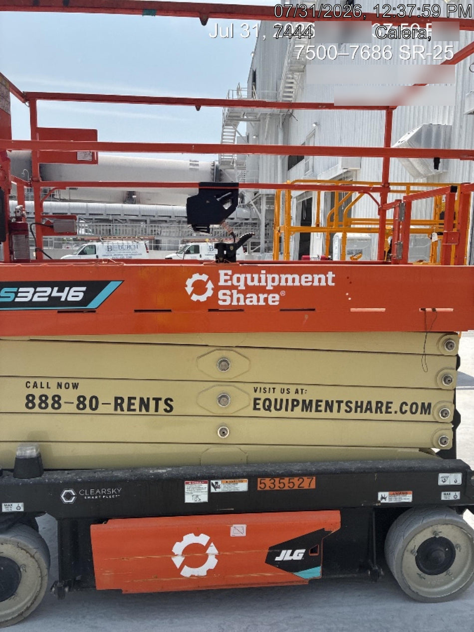 2025 JLG ES3246