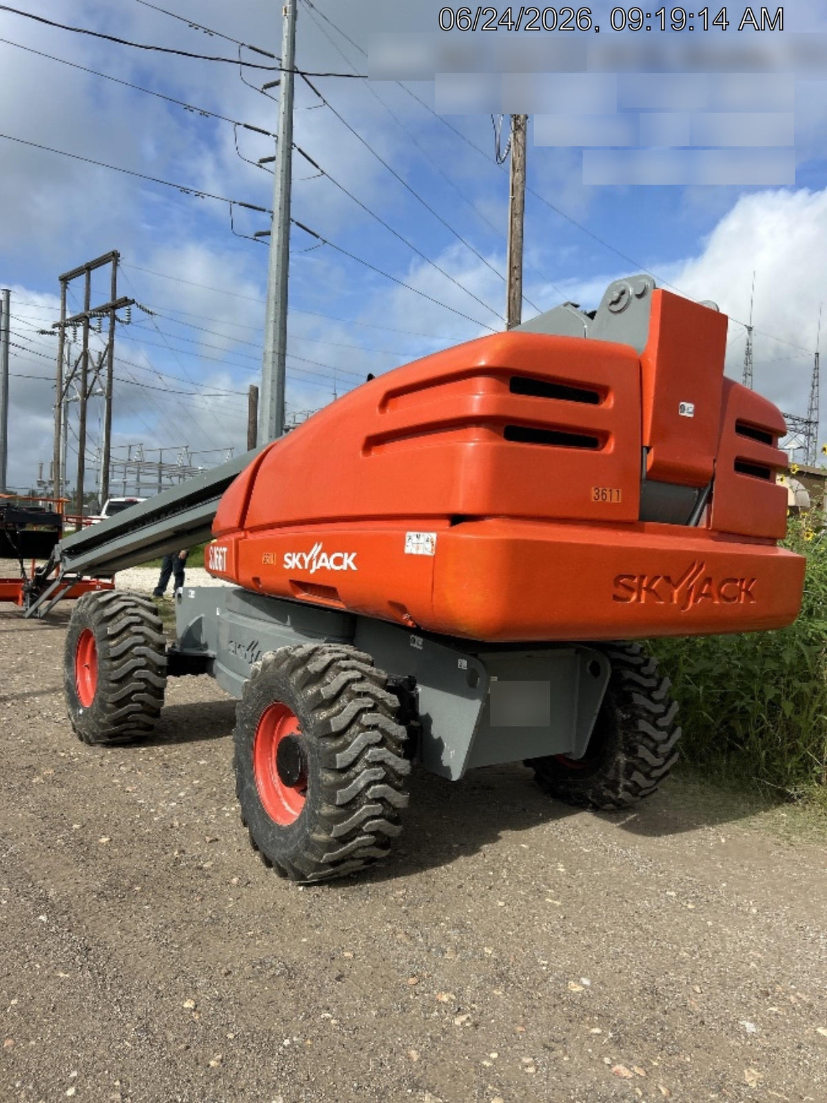 2017 SKYJACK SJ66T