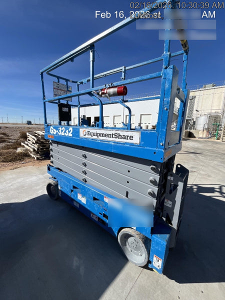 2023 GENIE GS-3232