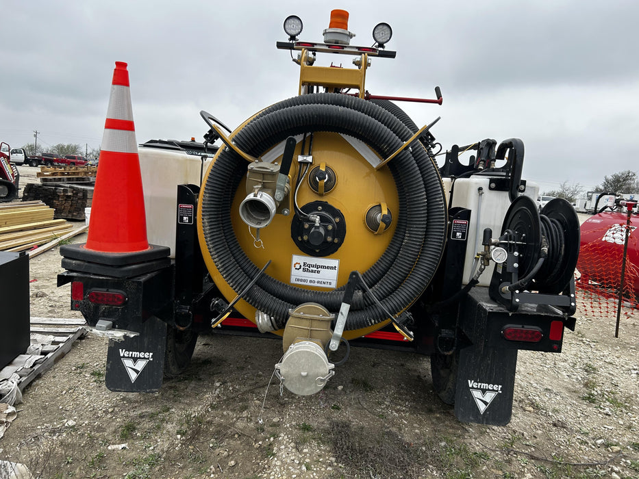 2023 Vac-Tron LP573XDT T4 Koehler Diesel Engine, 500 Gallon Debris Tank, x2 100 Gallon Water Tanks