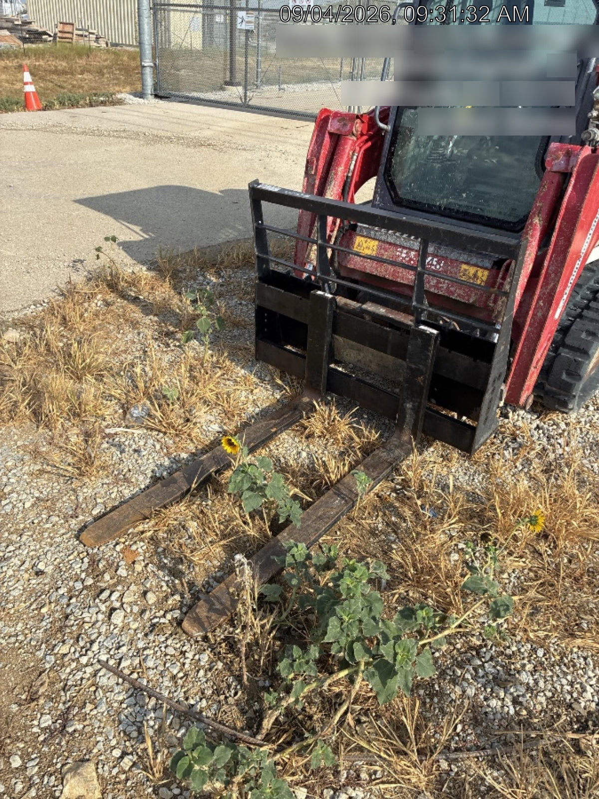 2025 ARROW MATERIAL HANDLING 48" Pallet Forks - Arrow