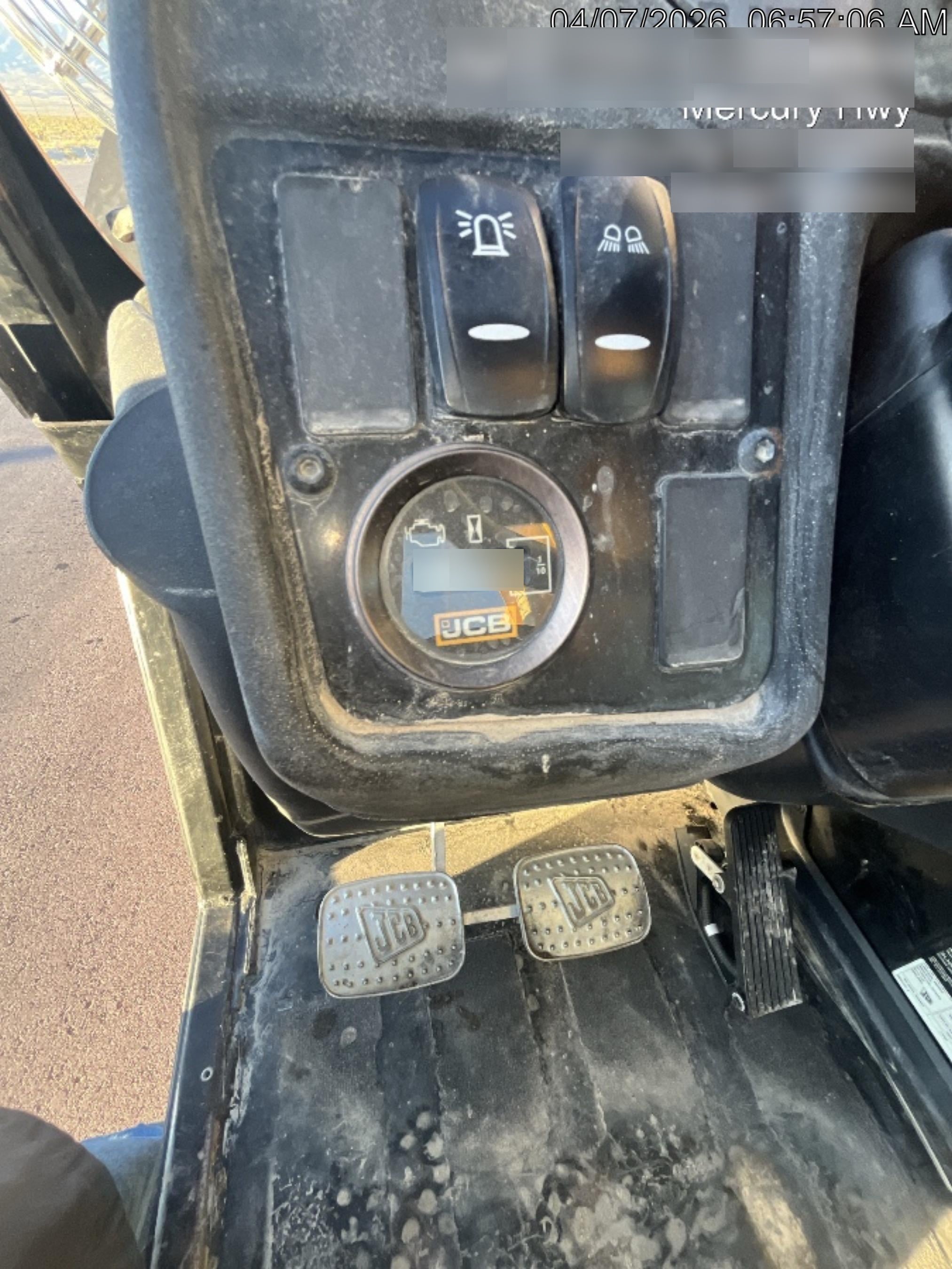 2023 JCB 510-56