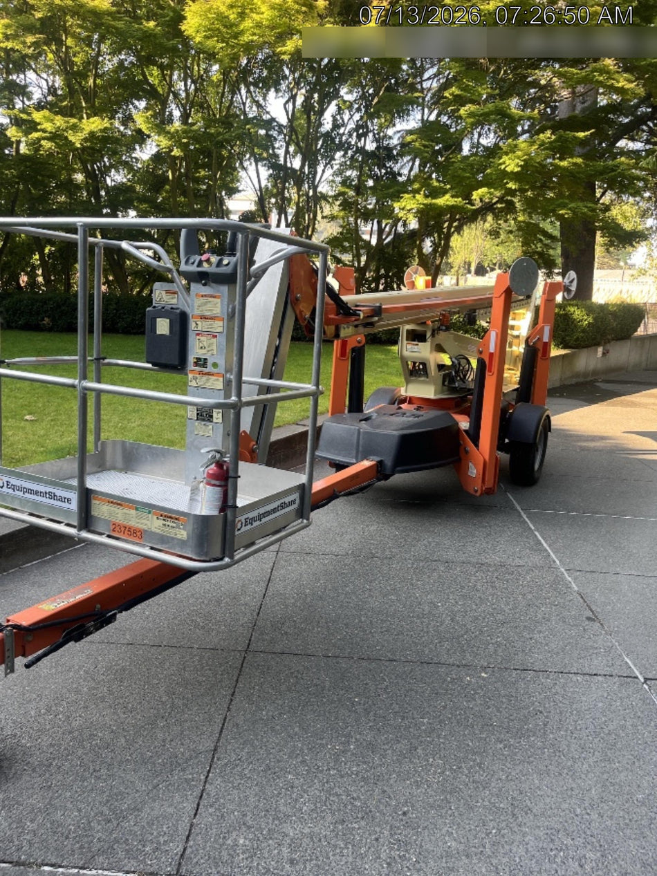 2022 JLG T500J