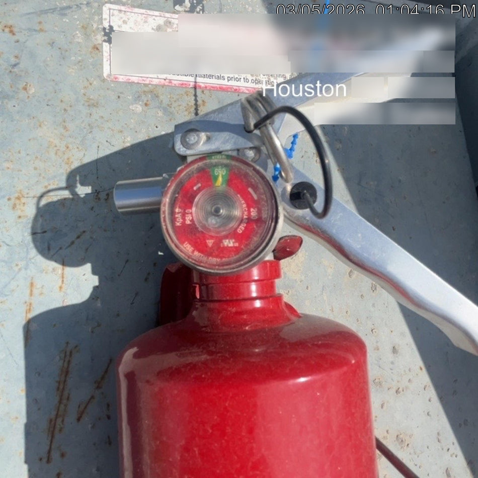 2019 Takeuchi TL8 Cab, Heat/AC, Defroster, 15" Wide Rubber Tracks, Back-up Alarm, Front & Rear Working Lights, Auxiliary Hydraulics, Two-Speed Travel, Electronic Monitoring System, Hydraulic Universal Quick Hitch 76" HD Dirt Bucket with 8 Teeth, 20.3 cubic feet Capacity