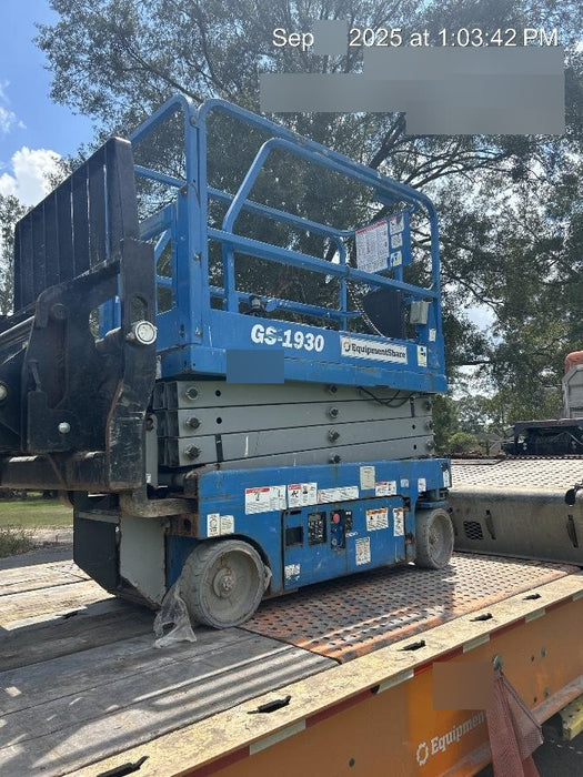 2020 Genie GS-1930 Solid Non Marking Tires, Beacon, Folding rails with half height swing gate