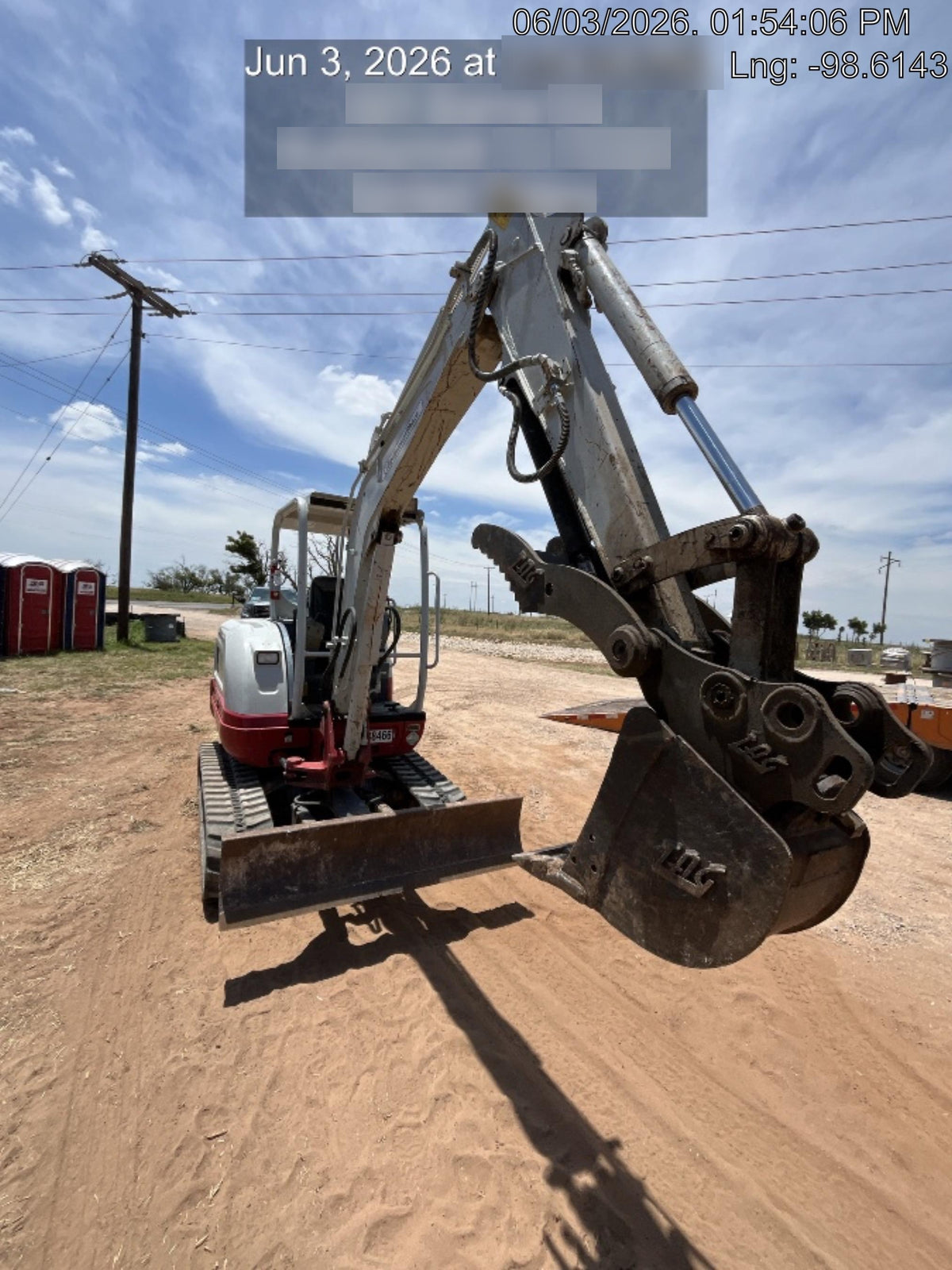 2021 TAKEUCHI TB235-2R