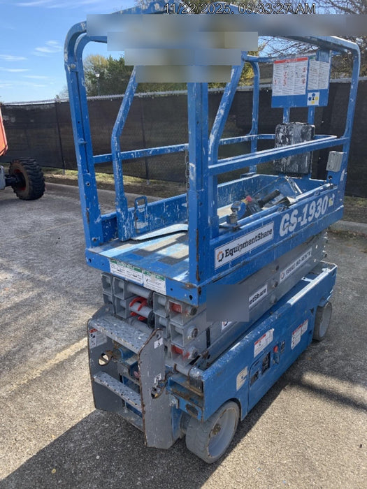 2019 Genie GS-1930 Fixed Rails with Chain Entry