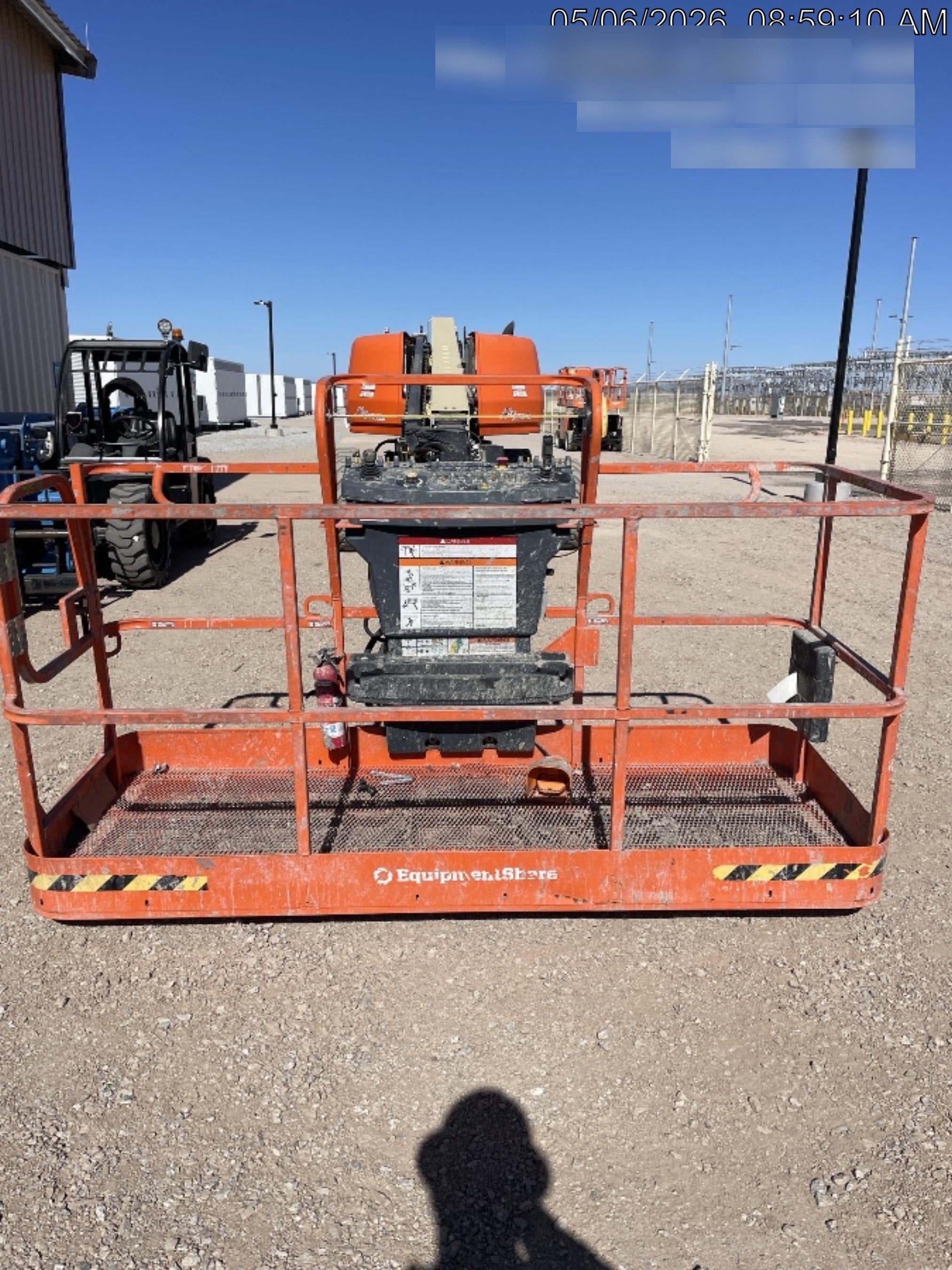 2025 JLG 660SJ