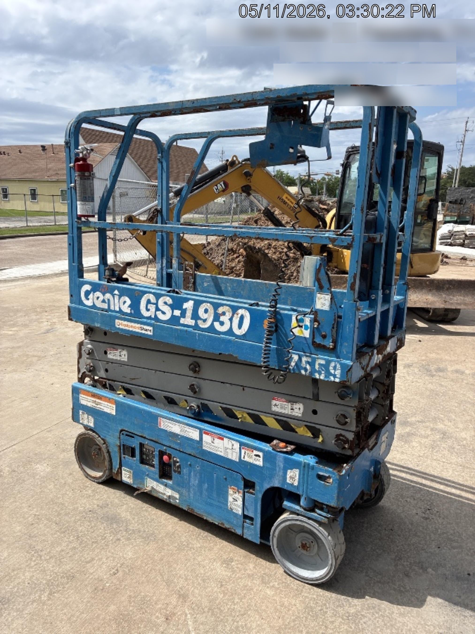 2017 Genie GS-1930 Genie GS-1930 Lift w/Fixed Rail and Chain Entry