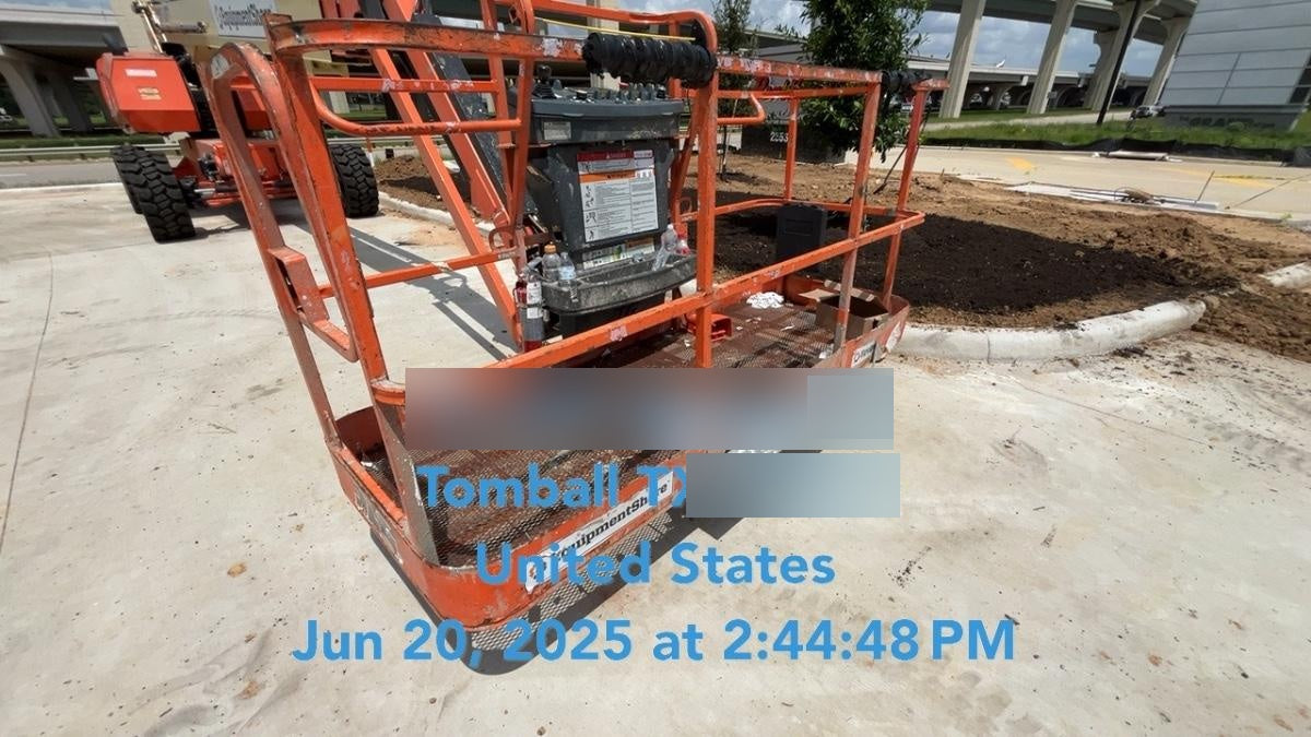 2021 JLG 860SJ