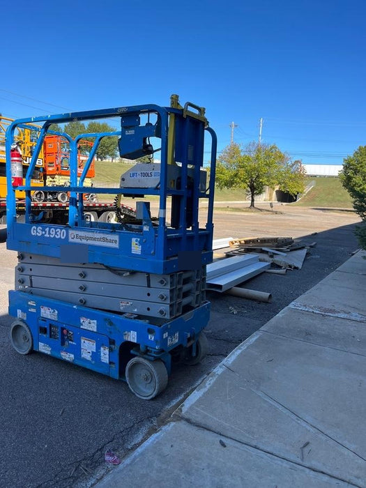 2019 Genie GS-1930 Fixed Rails with Chain Entry