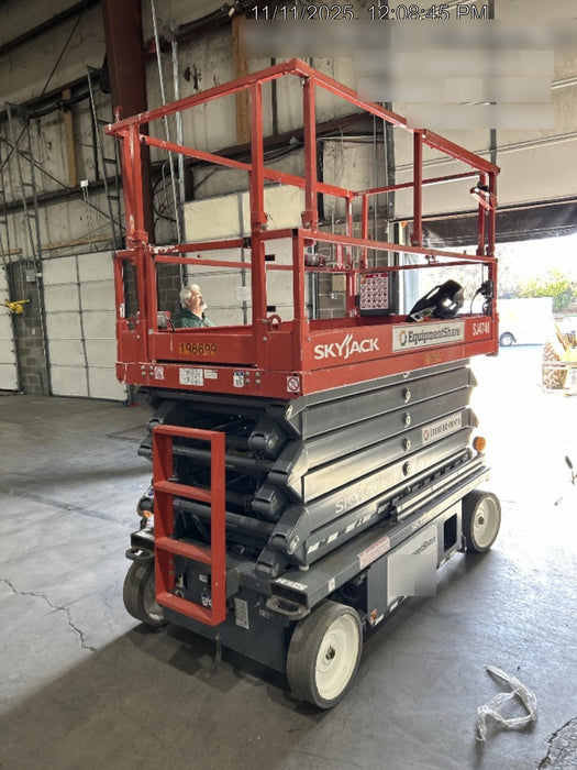 2022 SKYJACK SJ4740