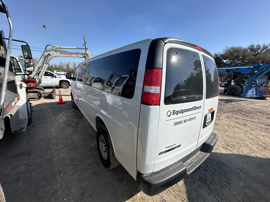 2023 CHEVROLET Express Van - Rental