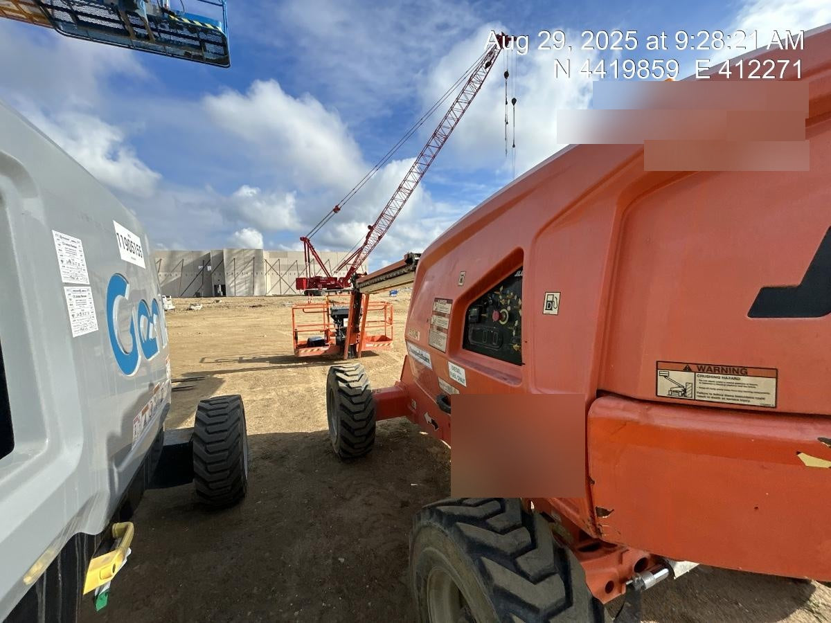 2021 JLG 460SJ
