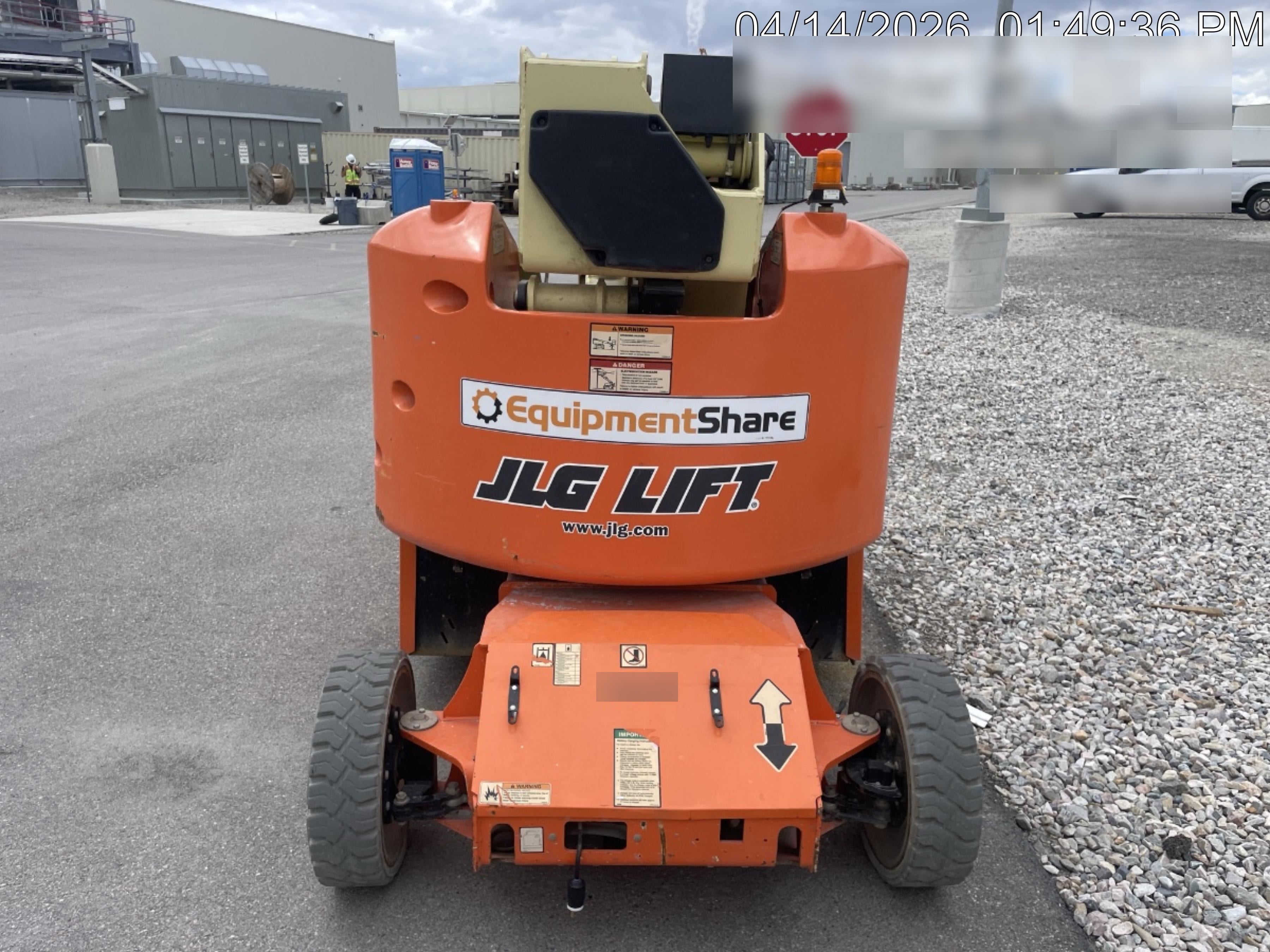 2019 JLG E400AJPN