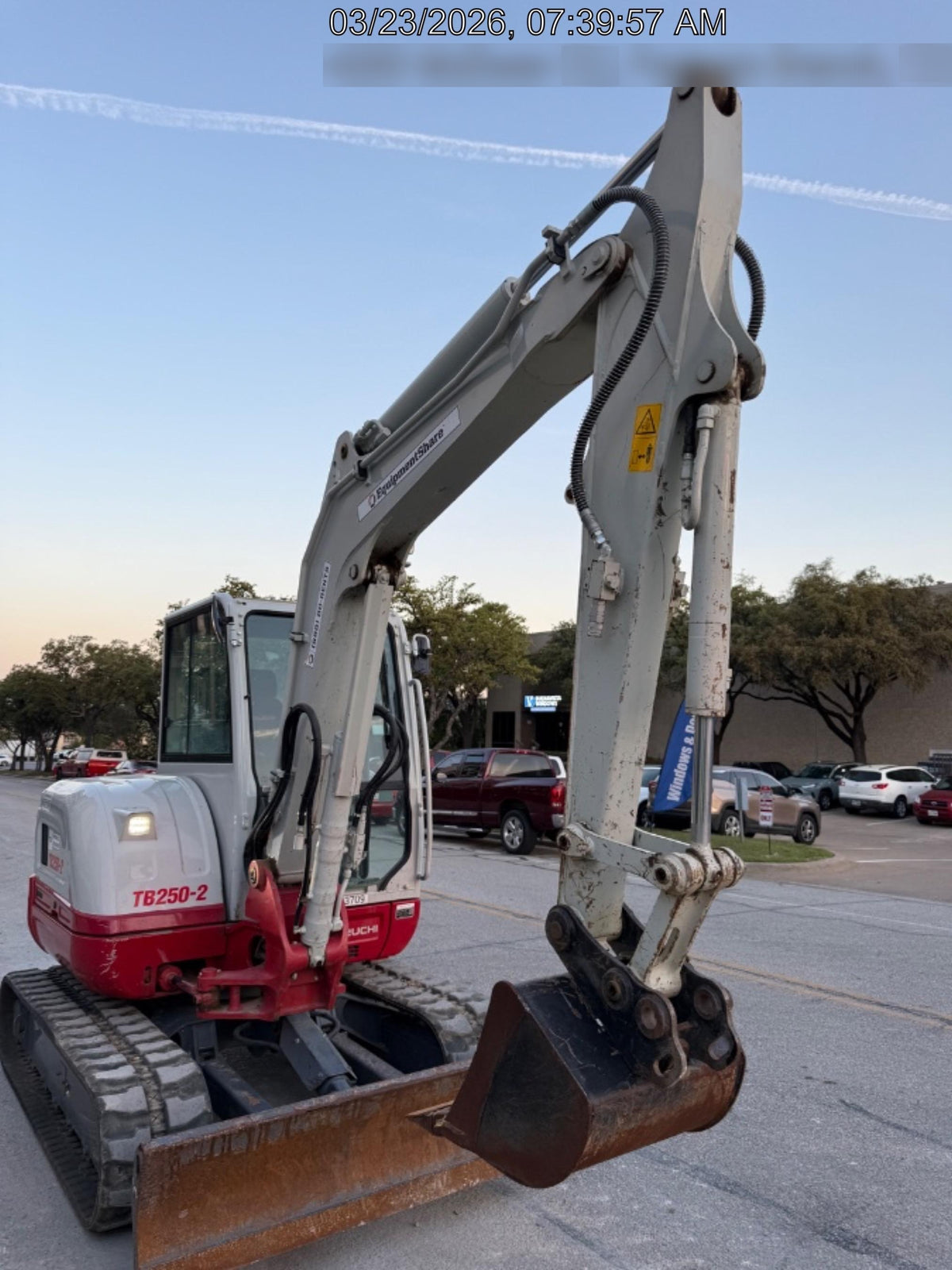 2024 TAKEUCHI TB250-2CR