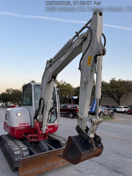 2024 TAKEUCHI TB250-2CR