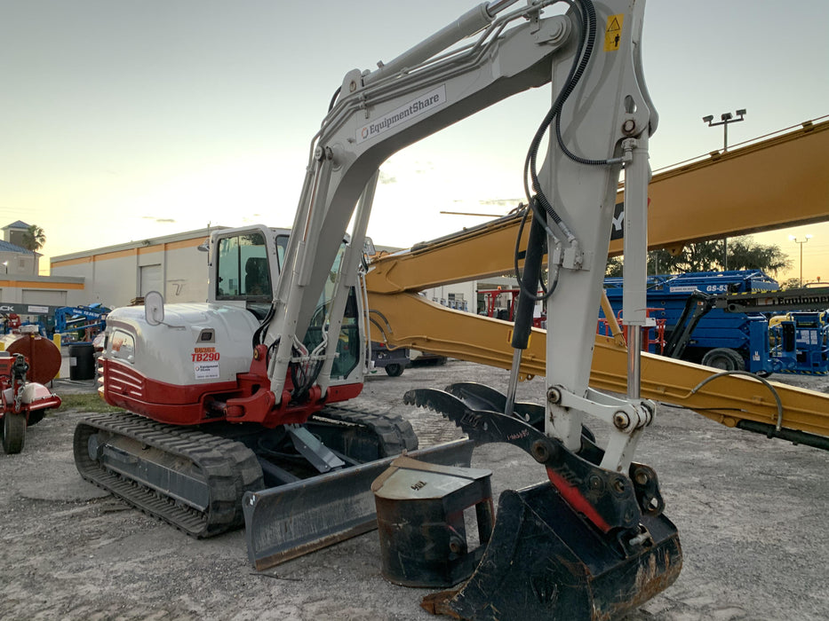 2020 TAKEUCHI TB290C