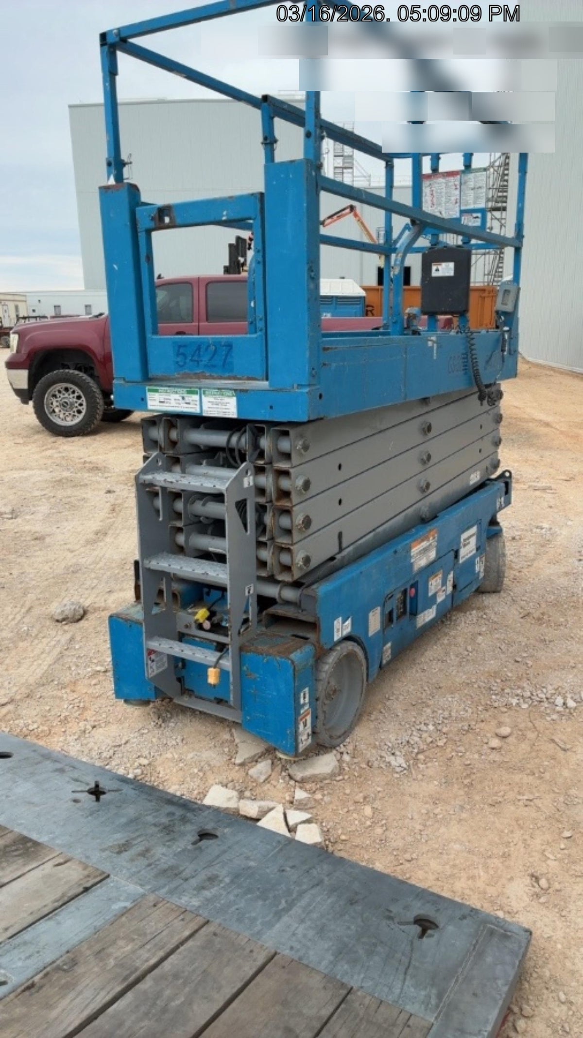 2017 Genie GS-3232 Genie GS3232 Narrow 32' Scissor Lift