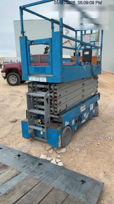 2017 Genie GS-3232 Genie GS3232 Narrow 32' Scissor Lift