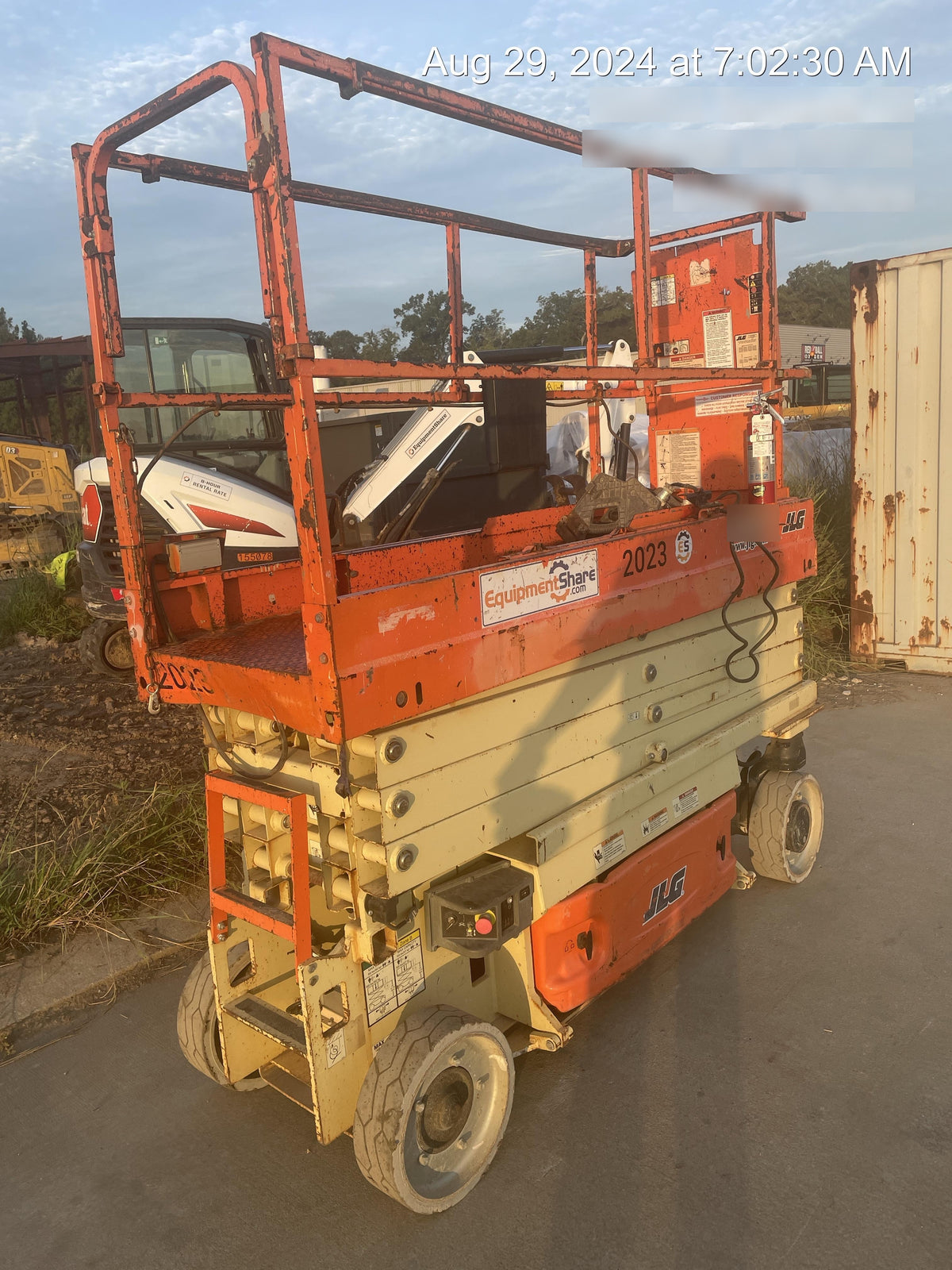2016 JLG 2632ES