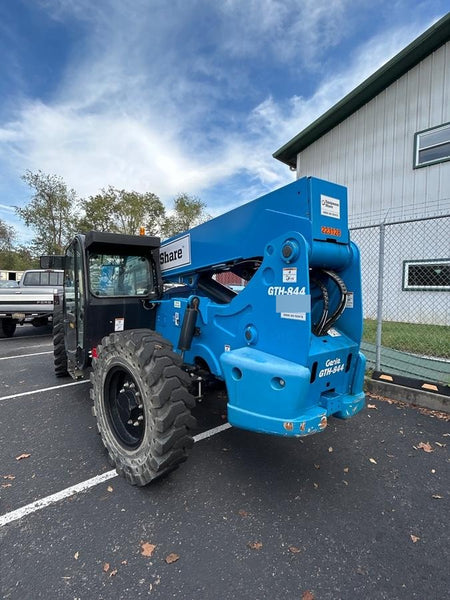 2022 GENIE GTH-844