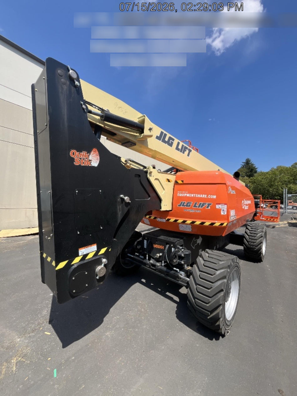 2025 JLG 800AJ
